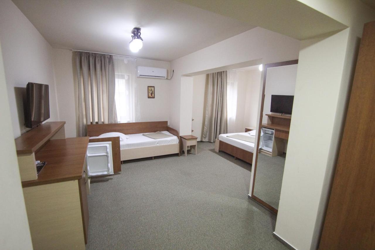 Teju Hotels Slănic Esterno foto