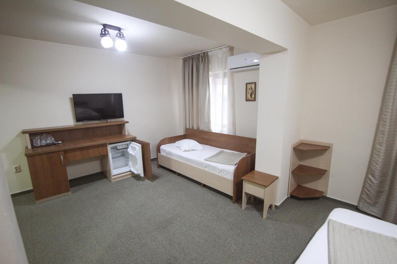 Teju Hotels Slănic Esterno foto