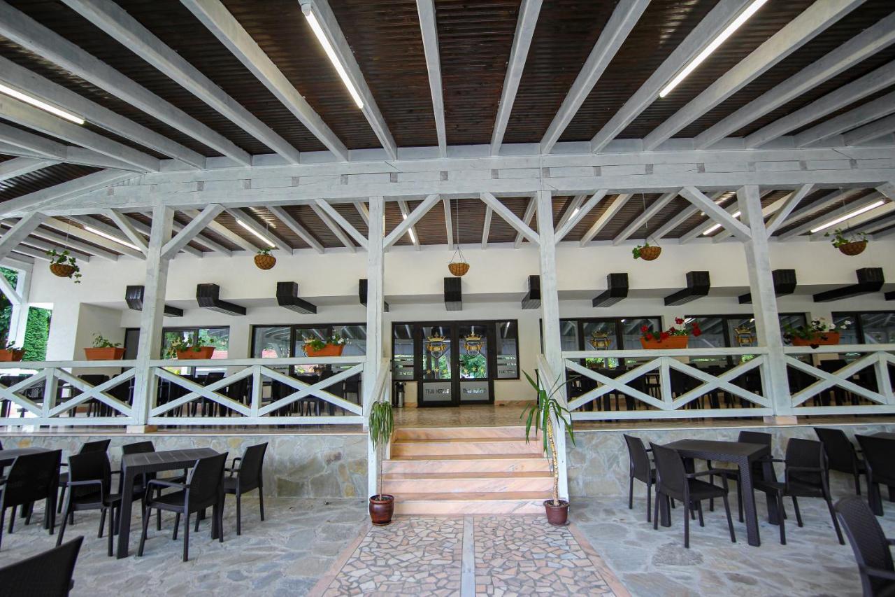 Teju Hotels Slănic Esterno foto