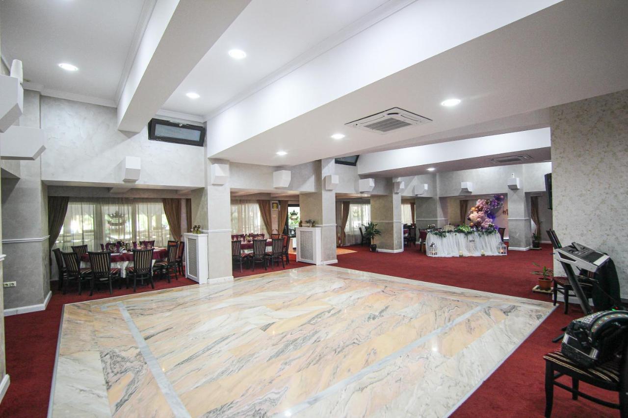 Teju Hotels Slănic Esterno foto
