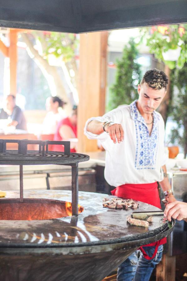 Teju Hotels Slănic Esterno foto
