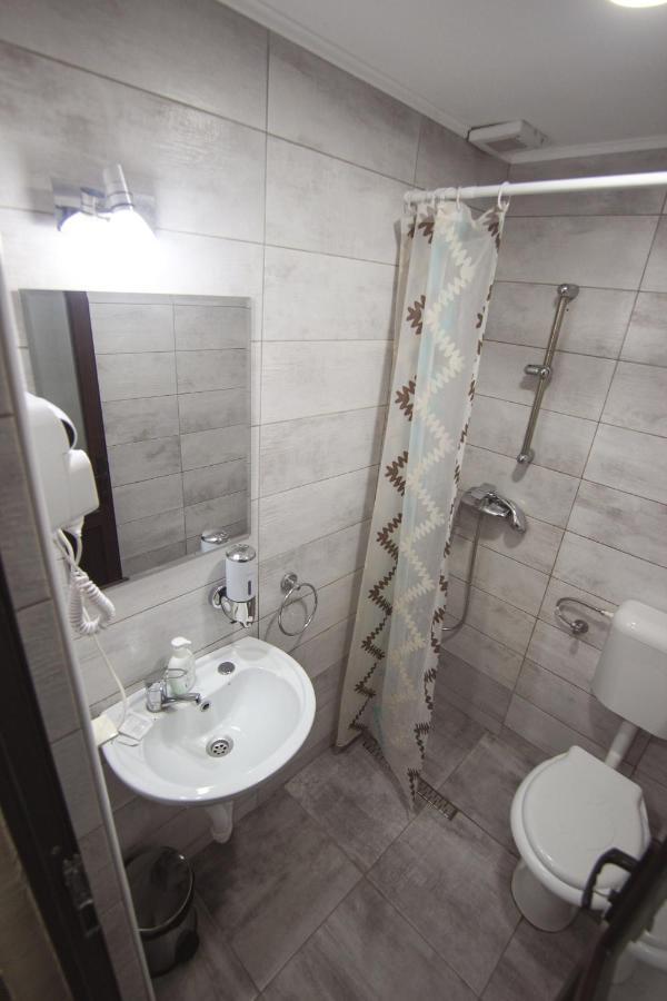 Teju Hotels Slănic Esterno foto