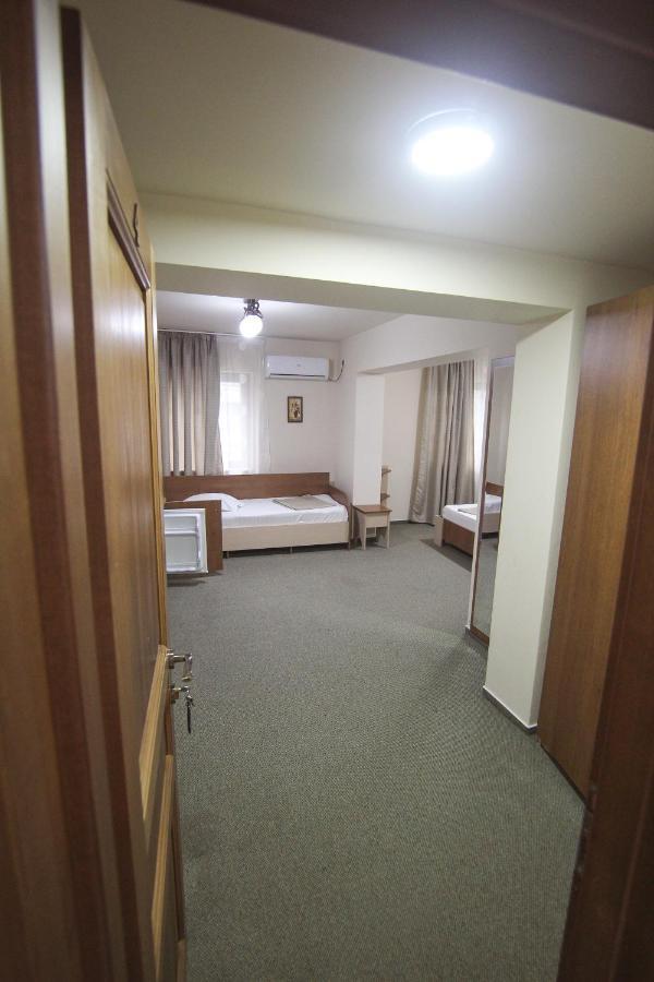 Teju Hotels Slănic Esterno foto